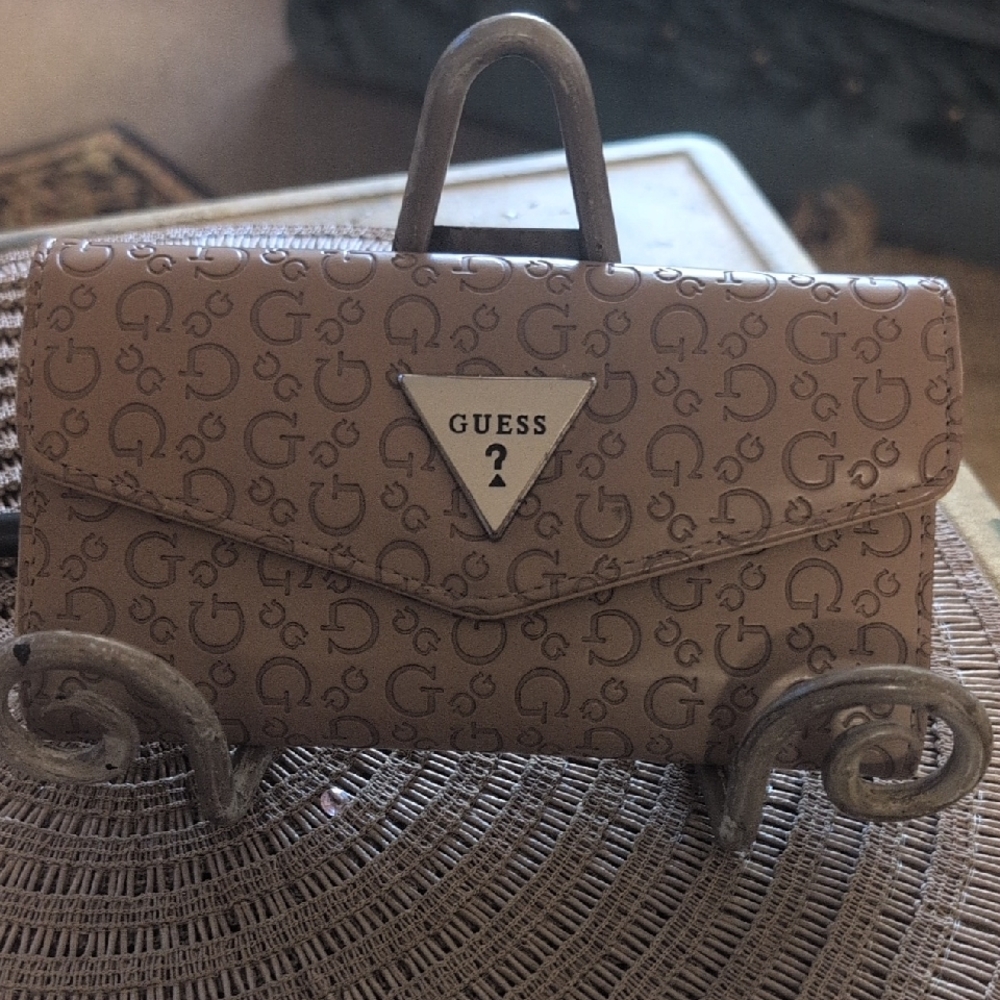 Guess Logo Slim Clutch Wallet